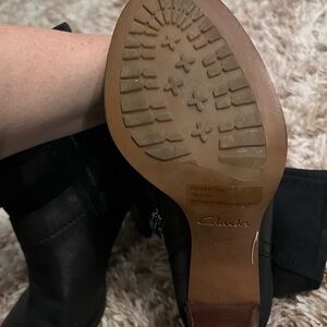 Clarks Women's Elegant Black Heeled Boots